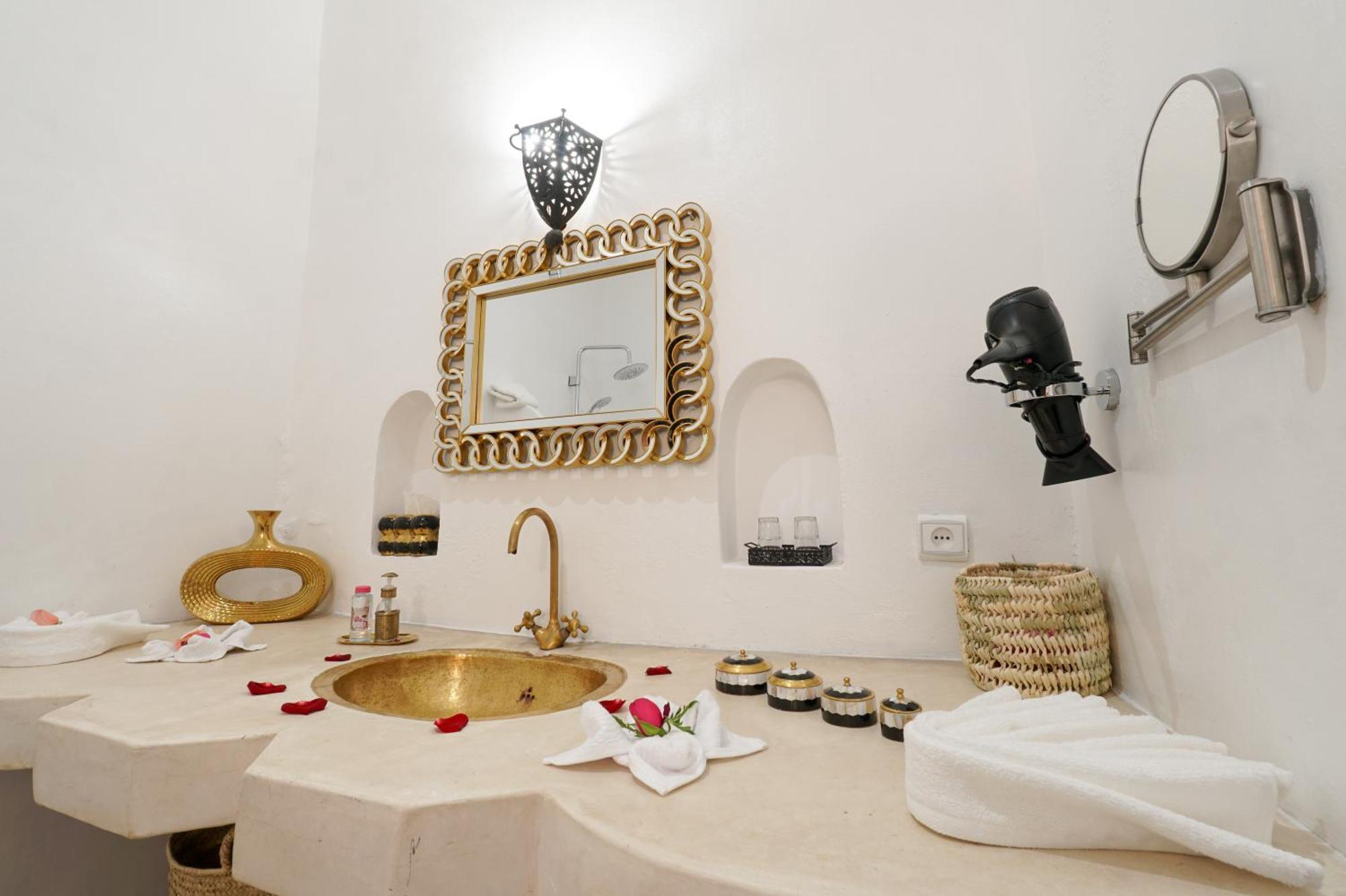 Riad Darna 4 Chambres Avec Piscine Et Petit Dejeuner 마라케시 외부 사진